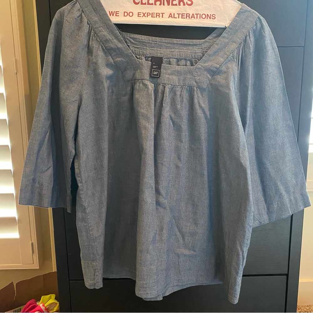 Gap blue/grey blouse
